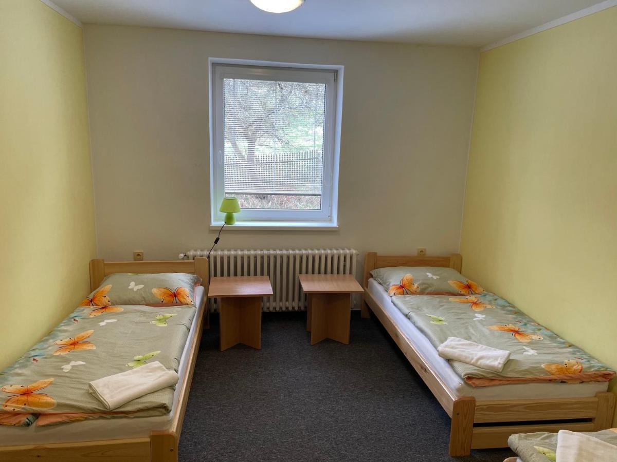 Penzion U Kluju Vestin Buitenkant foto