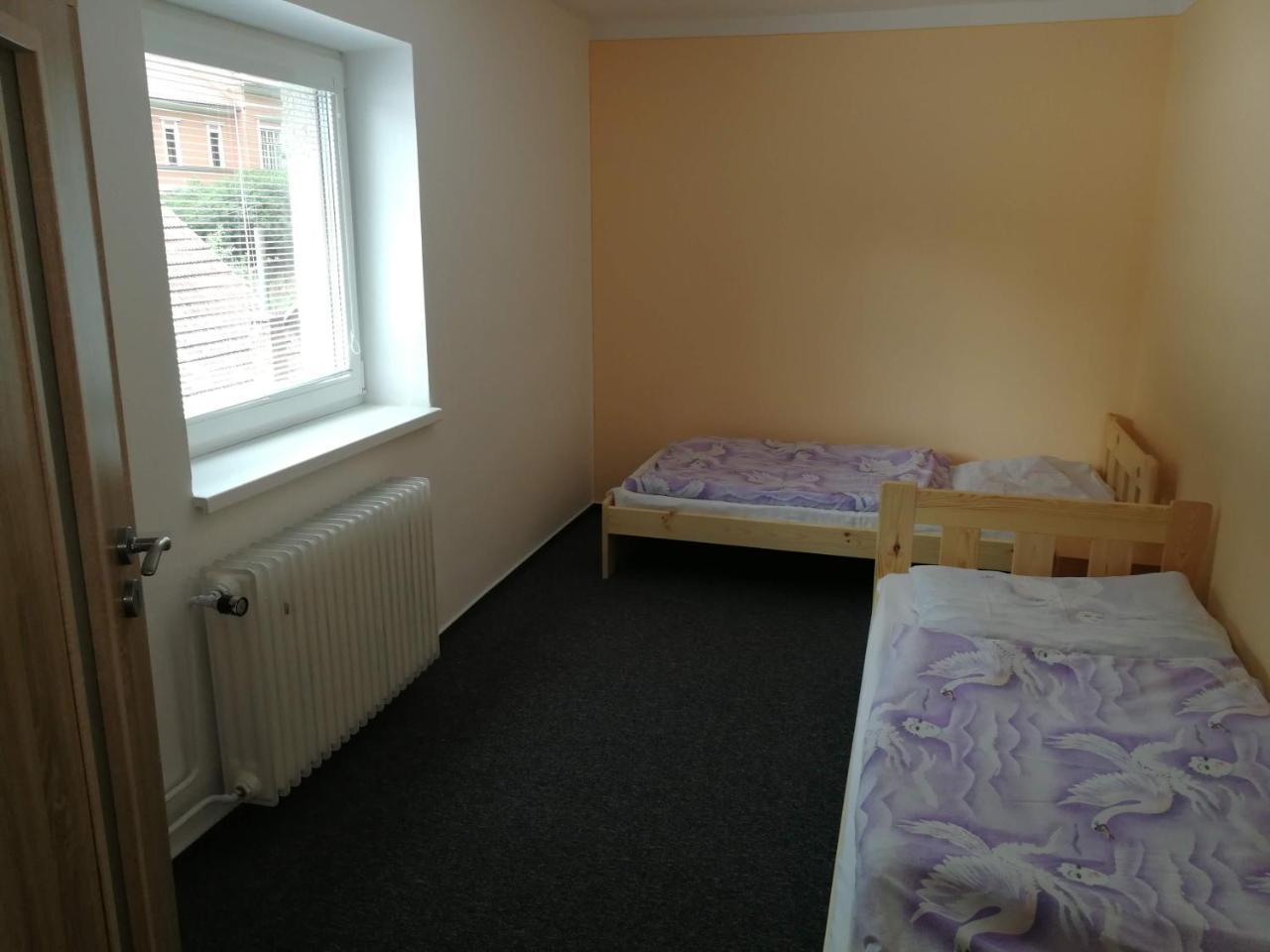 Penzion U Kluju Vestin Buitenkant foto
