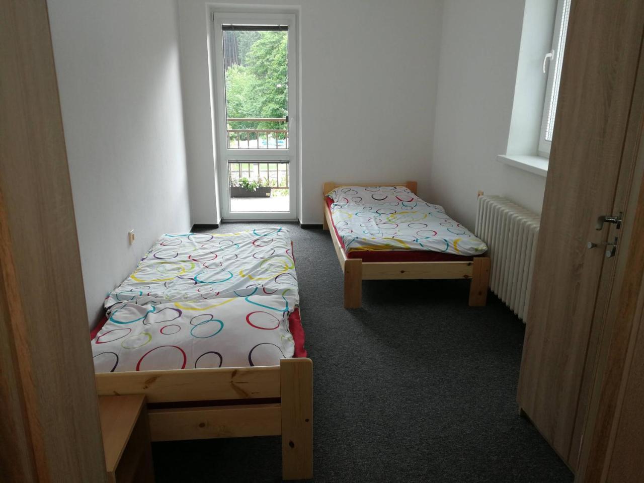 Penzion U Kluju Vestin Buitenkant foto